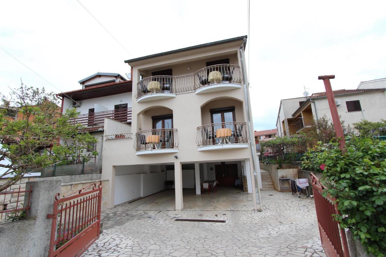 Apartments Fabris Rovinj Exterior photo